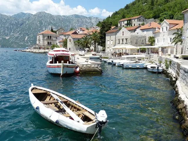 kotor, perast, montenegro, balkan, adria, mediterranean, historical, boat, ship, mountains, nature, historic center, baroque (foto: falco)