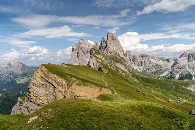 landscape, mountains, peak, summit, mountain range, countryside, scenery, scenic, nature, field, meadow, foliage, mountain top, alps, alpine, seceda, south tyrol, italy, mountains, mountains, mountains, mountains, mountains, scenery, (foto: riddick_soad)