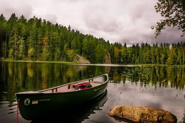 Camping arena and lovely lakes, and a boat or kayak