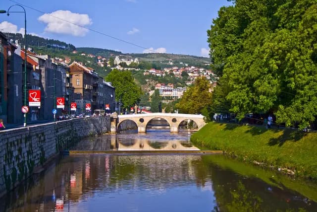 sarajevo, nature, water, balkan, bridhe (foto: mirzacausevic)