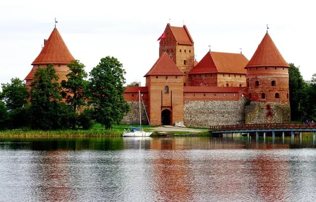 trakai castle, wasserburg, late middle ages, lithuania, trakai, sightseeing, museum, baltic, lithuania, lithuania, lithuania, lithuania, lithuania, trakai (foto: anaterate)